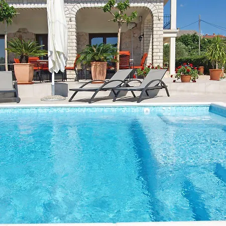 Three-bedroom In Barbat I * Barbat na Rabu